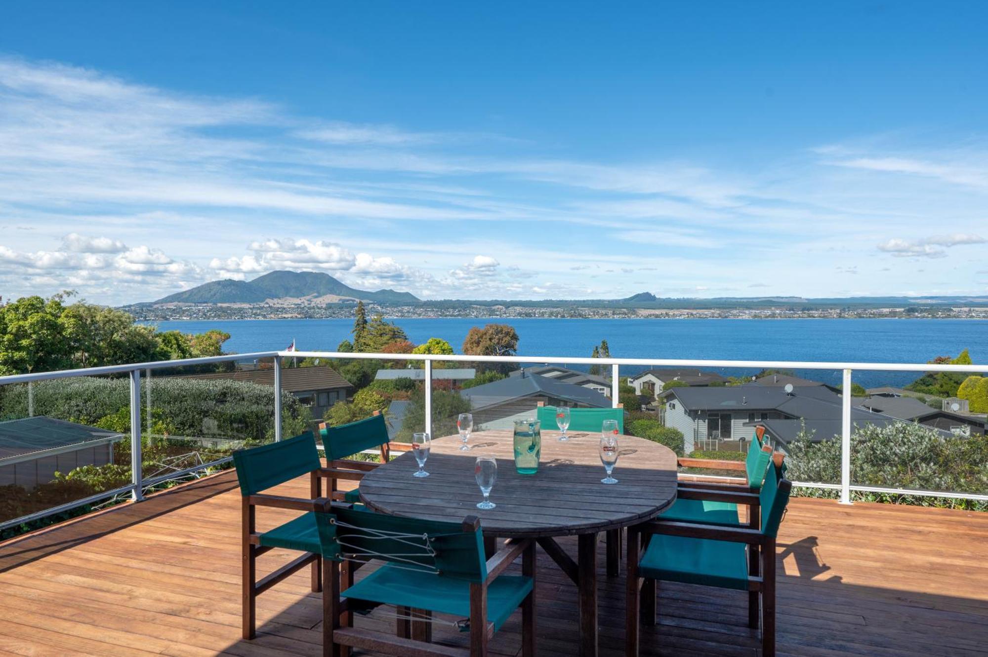 Lofty Lakeviews - Acacia Bay Holiday Home Taupo Exteriér fotografie